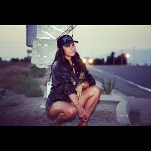 Meet your Posher, Danielle